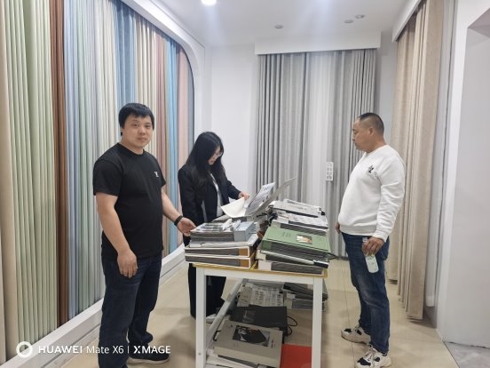 ：匠心织就传统与现代交织的华美篇章J9真人游戏第一品牌宁晋楼蘭布艺(图1)